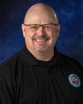 01 - Larry Woods
